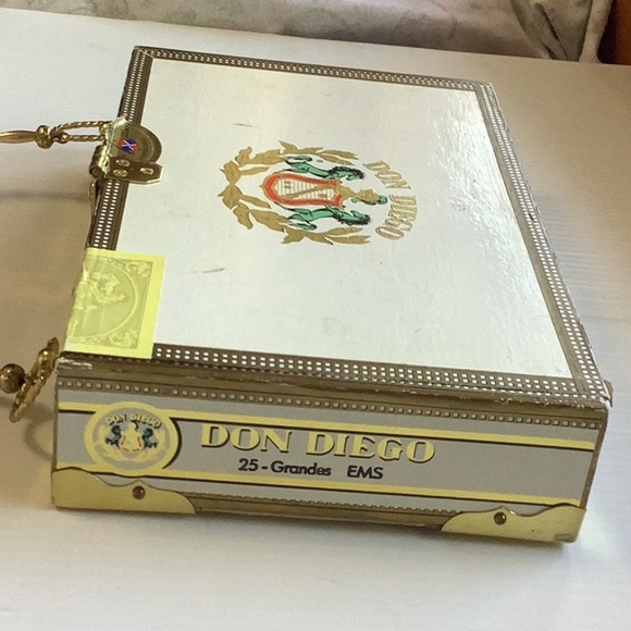 BRITTANY JEAN Y2K Handmade Upcycled Green Gold Floral Cigar Box Purse Retro - Picture 13 of 16